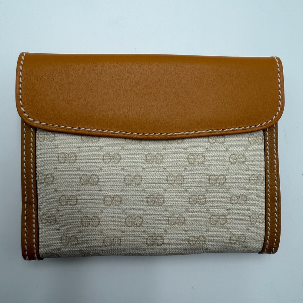Gucci Beige Canvas Wallet with Tan Leather Trim and Gold Logo - Picture 4 of 8